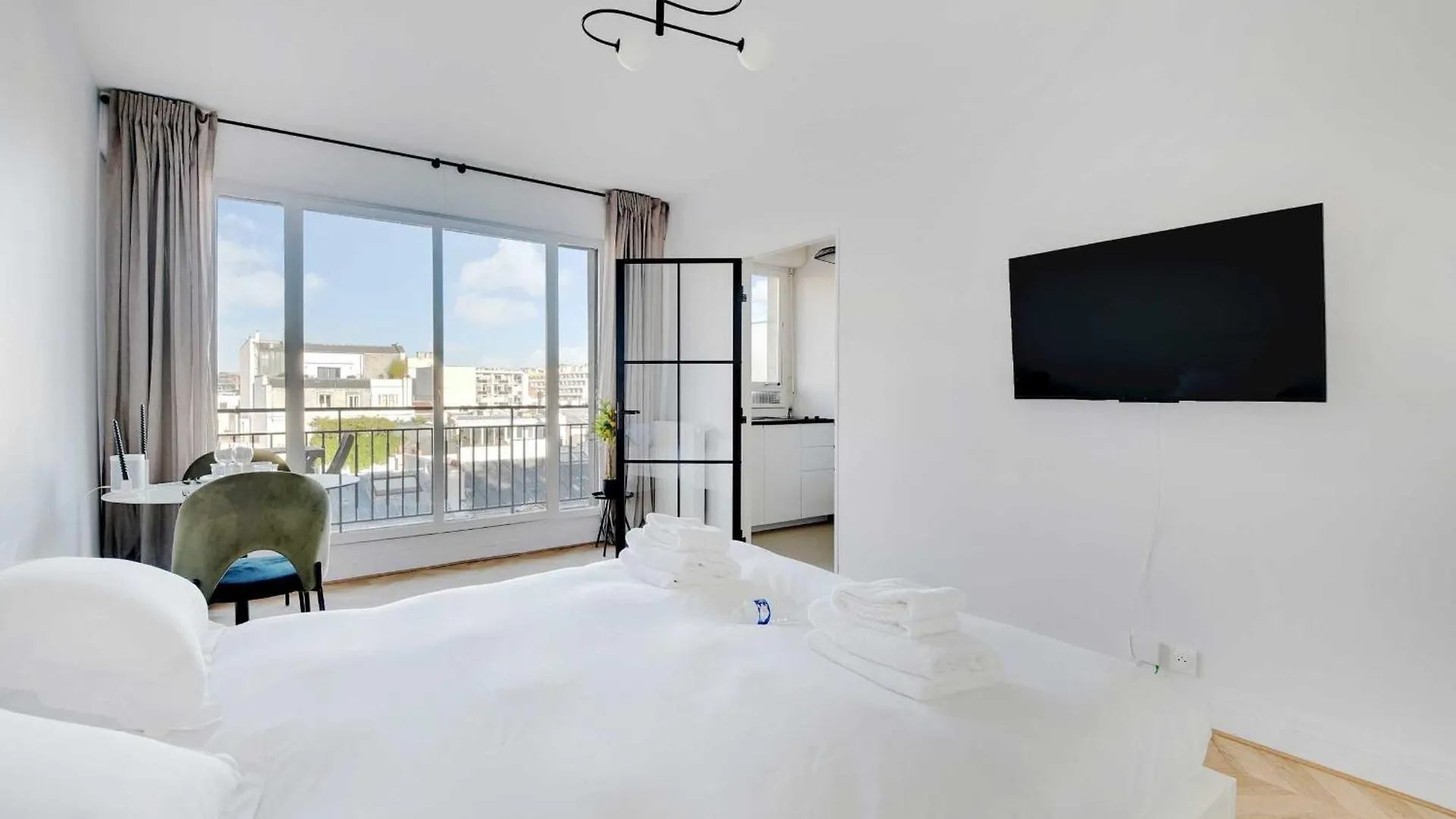 Elegant Studio With Balcony - 2P - Trocadero-Passy Paris Apartment
